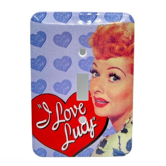 Meet your Posher, Sudie Poshlive - Picture 7 of 15